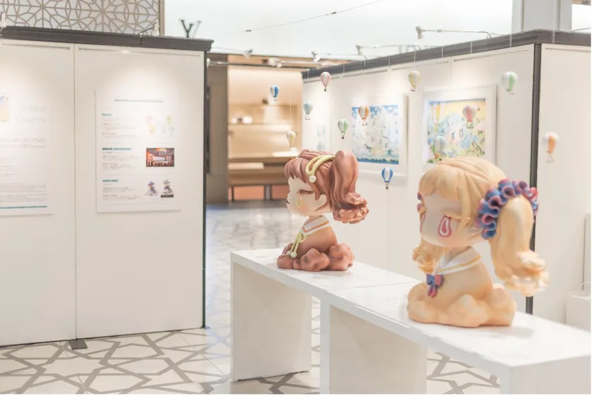 大丸東京店で開催されたMiorinne Collectionの会場風景。Miorinneの立体作品が展示されている。